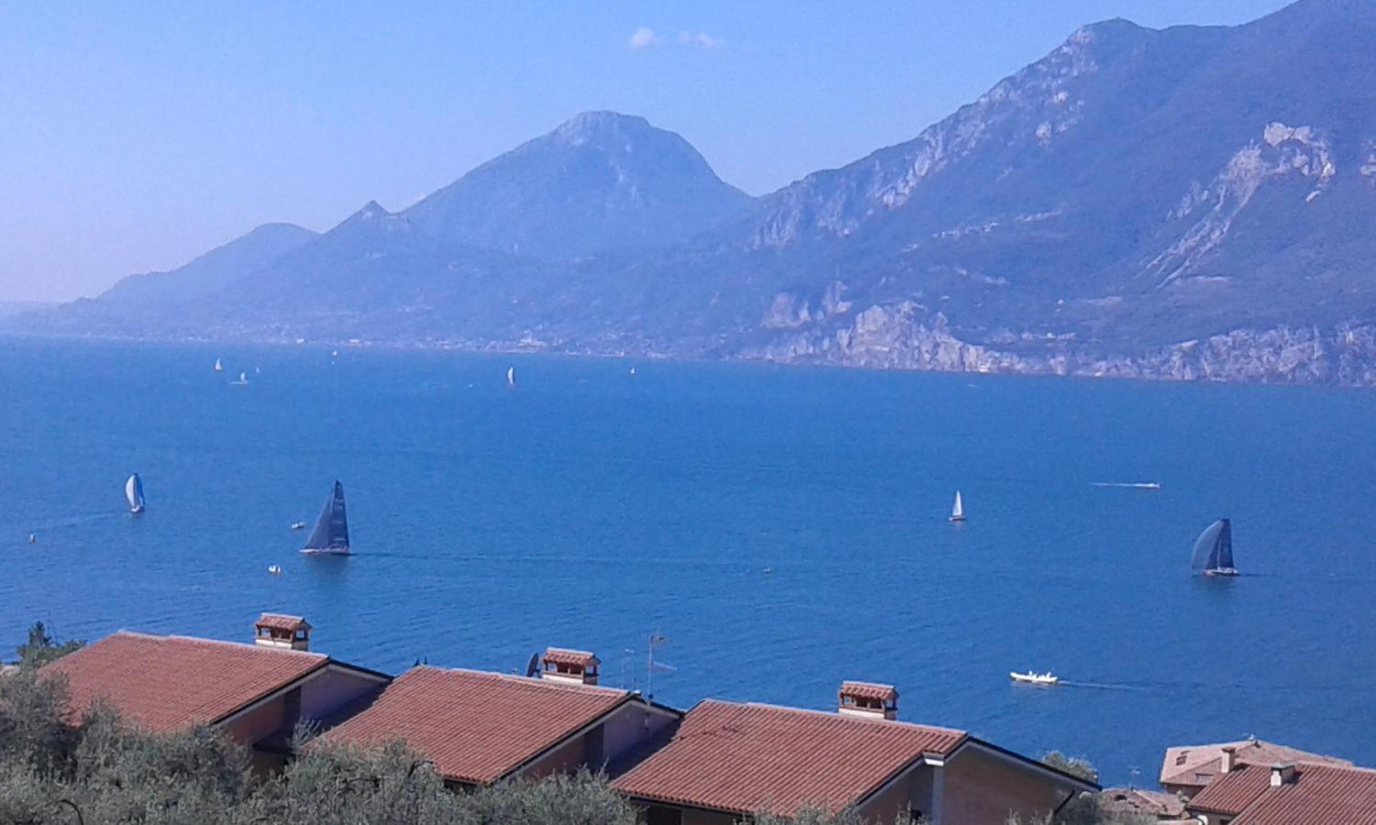 Casa Nina, Lago,montagne, Uliveti Holiday home