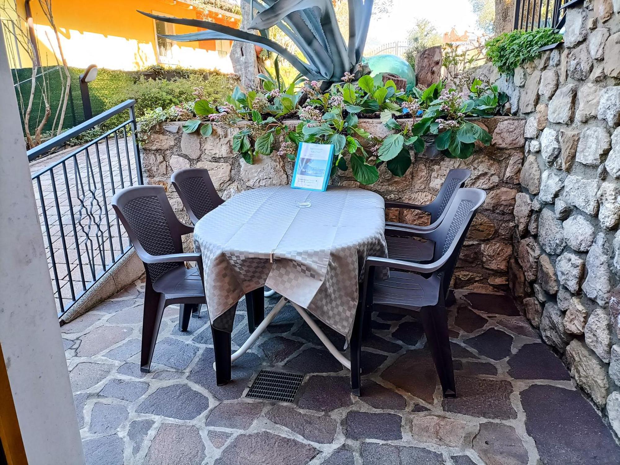 Holiday home Casa Nina, Lago,montagne, Uliveti *
