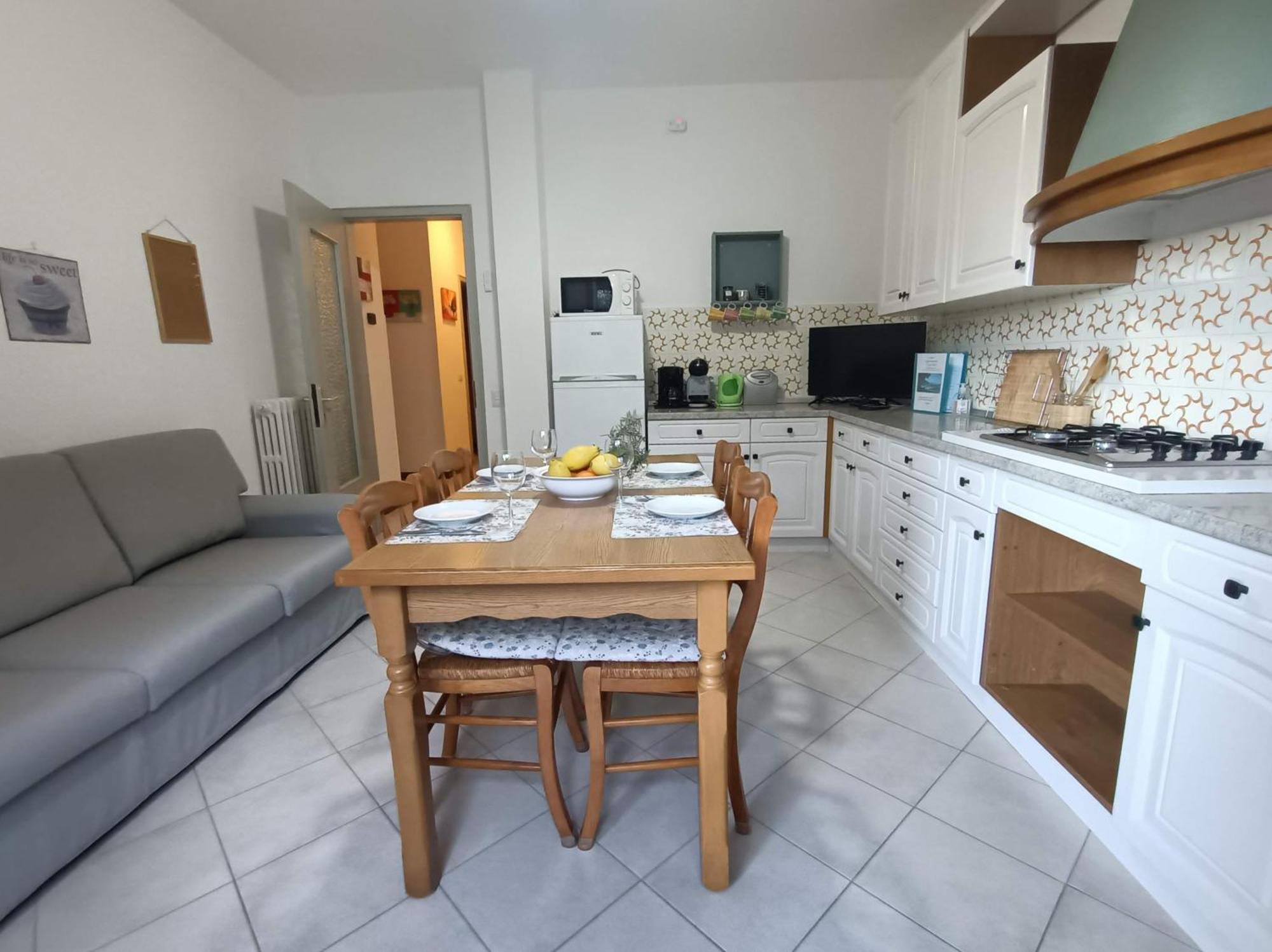 Holiday home Casa Nina, Lago,montagne, Uliveti