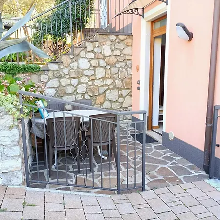 Appartamenti Casa Nina, Lago,Montagne, Uliveti Brenzone Extérieur photo