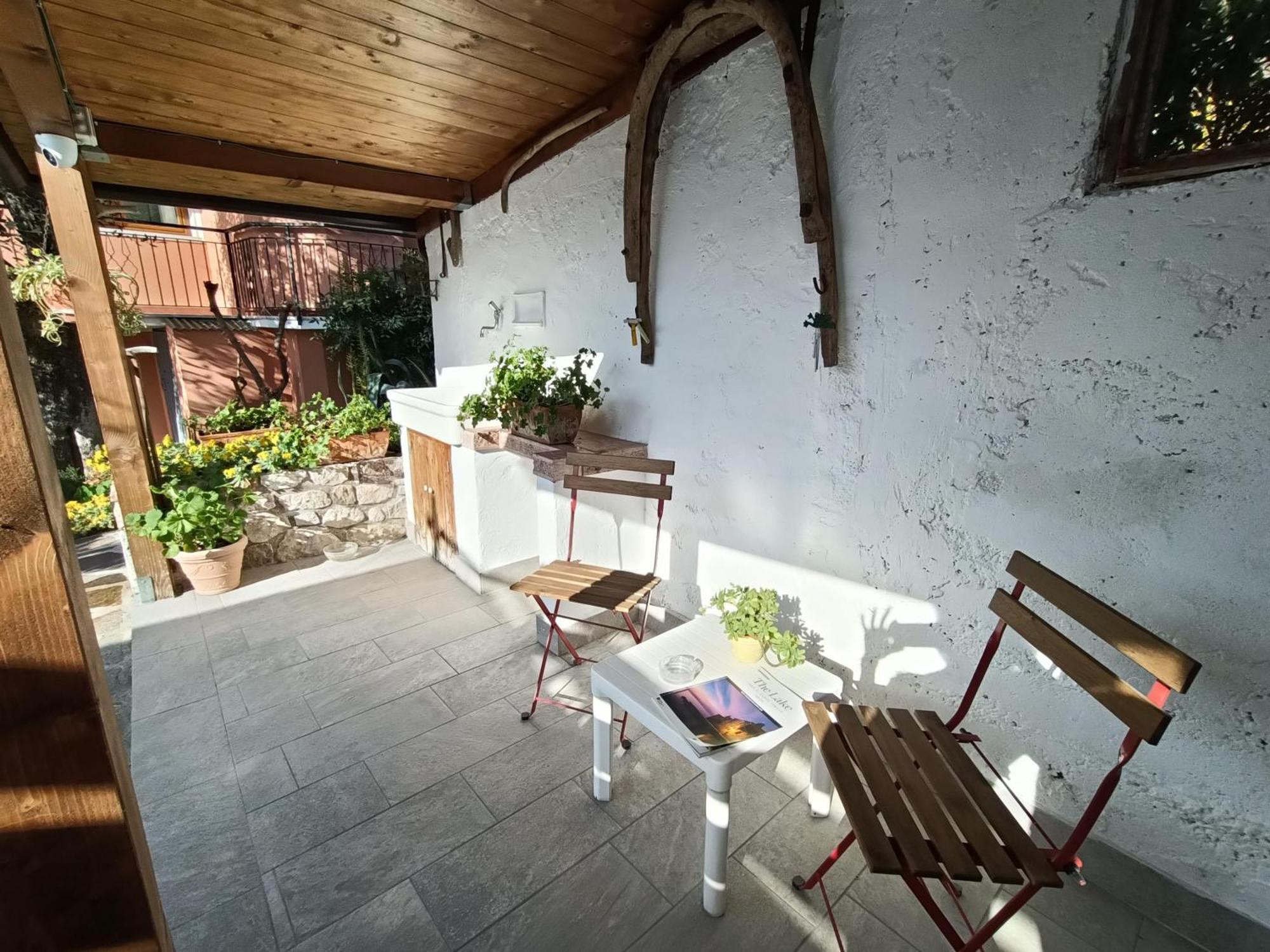 Holiday home Casa Nina, Lago,montagne, Uliveti *