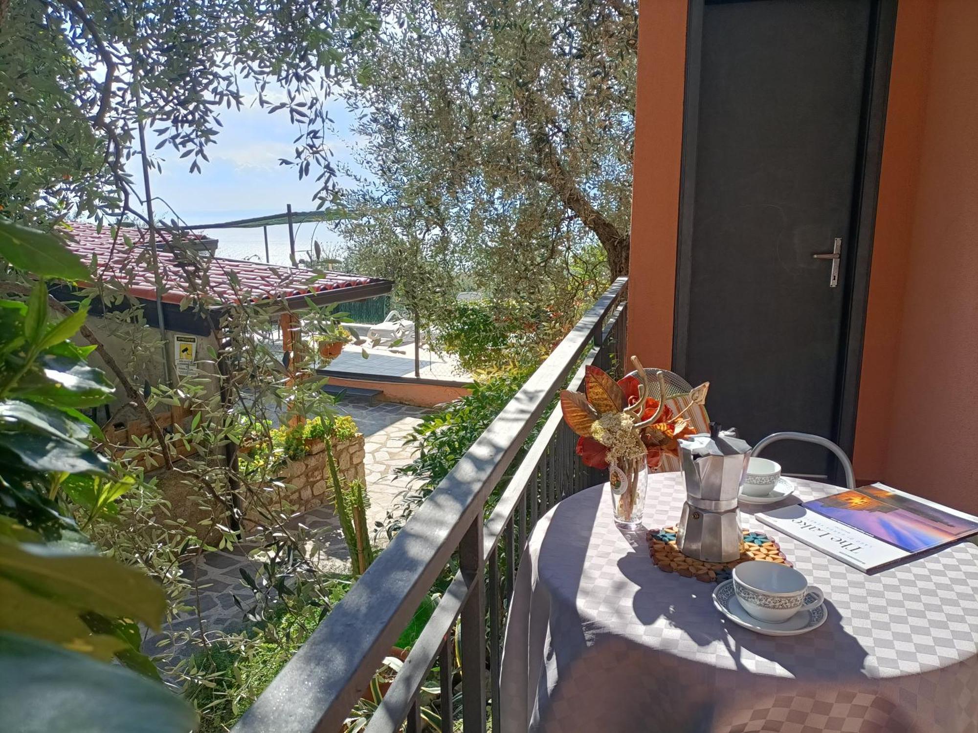 Casa Nina, Lago,montagne, Uliveti